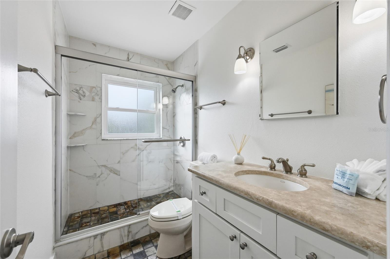 912 N SHORE DR, ANNA MARIA, FL — photo 33