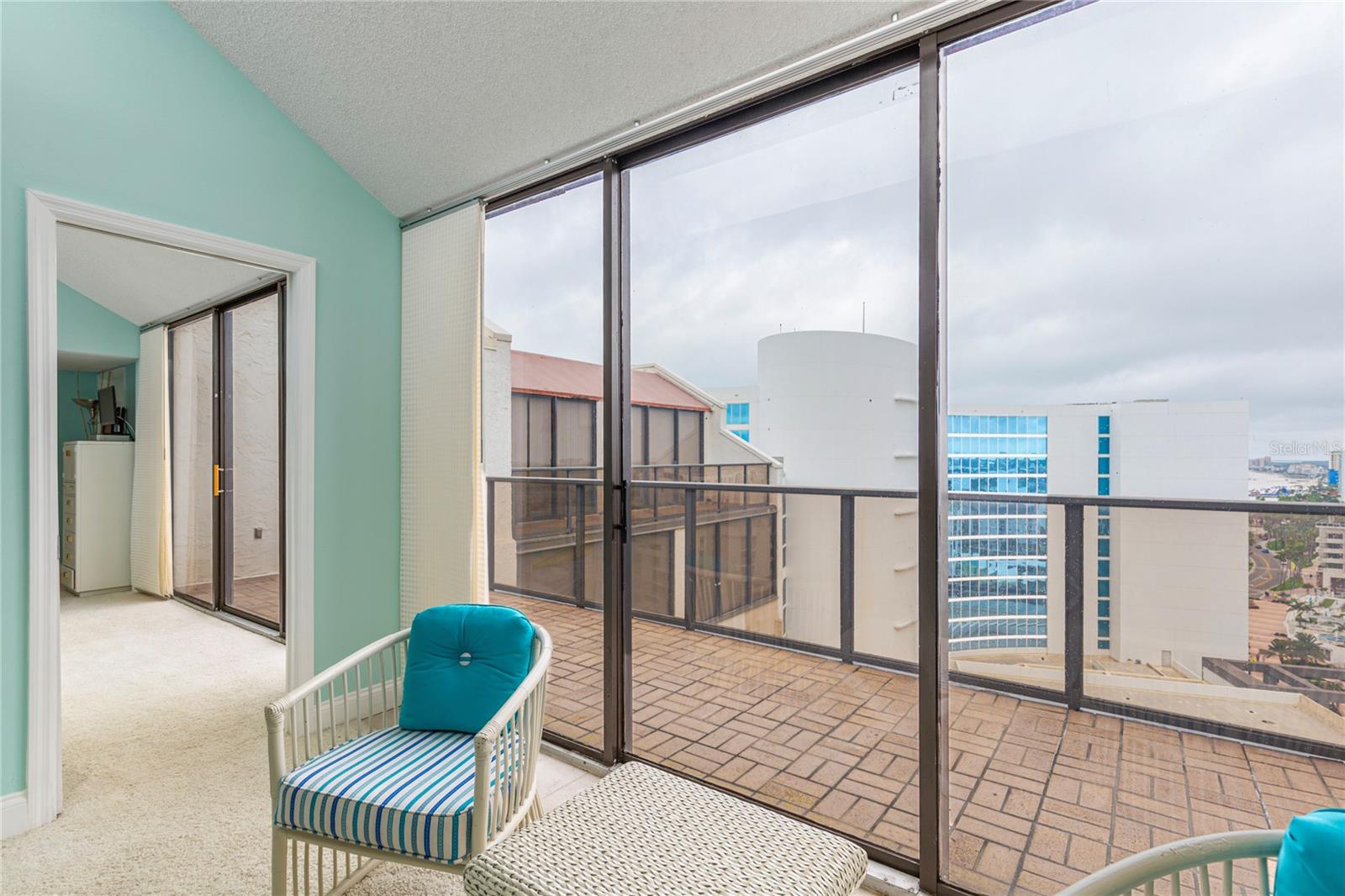 440 S GULFVIEW BLVD #1705, CLEARWATER BEACH, FL — photo 65