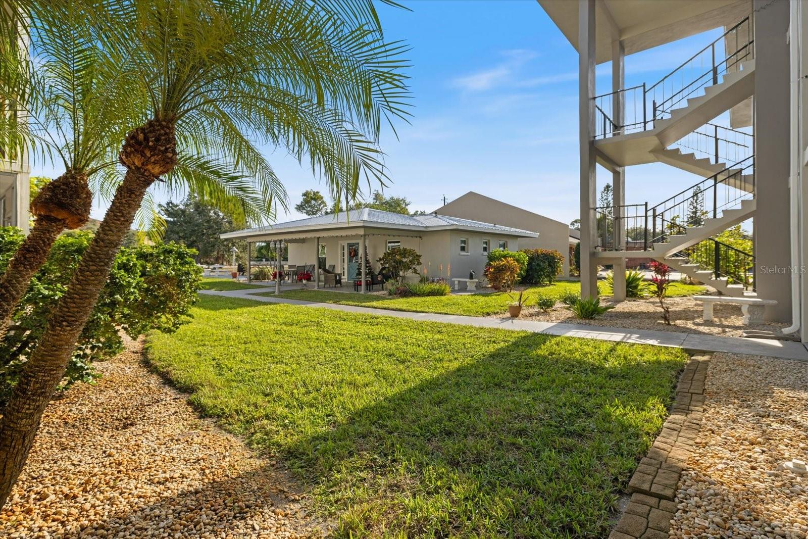 649 TAMIAMI TRL S #301, VENICE, FL — photo 32