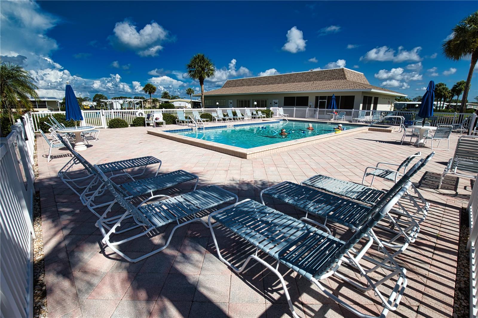 512 LA PLAYA CIR, NORTH PORT, FL — photo 39