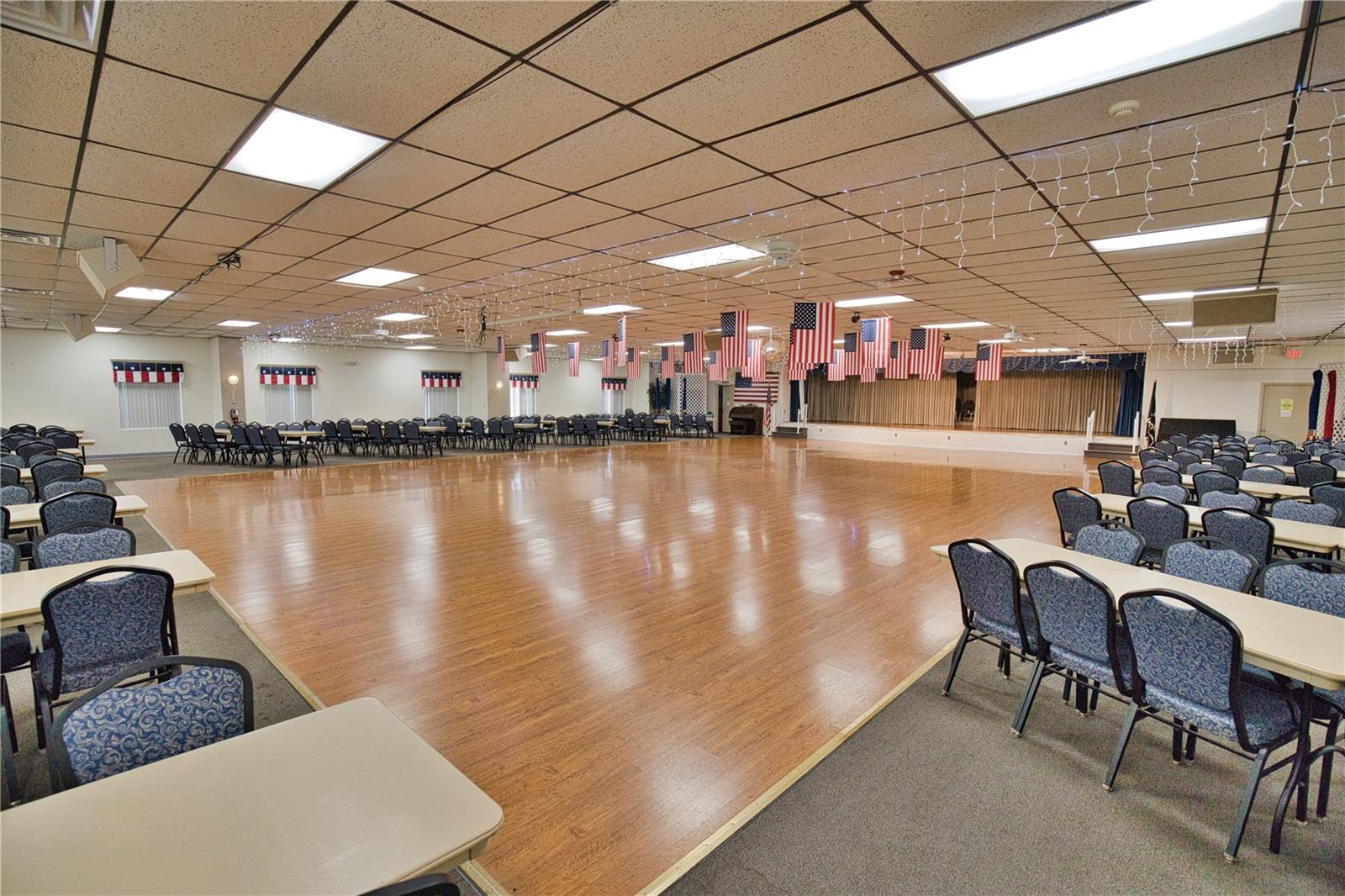 512 LA PLAYA CIR, NORTH PORT, FL — photo 56