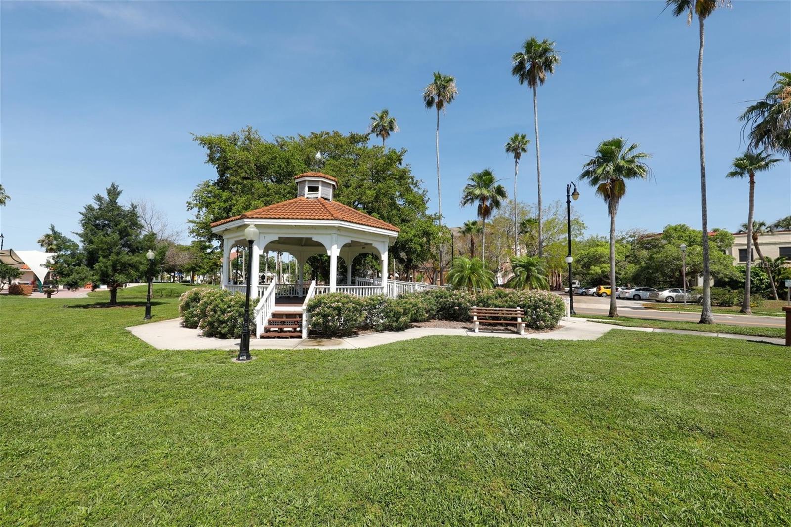 455 NOKOMIS AVE S #455, VENICE, FL — photo 59