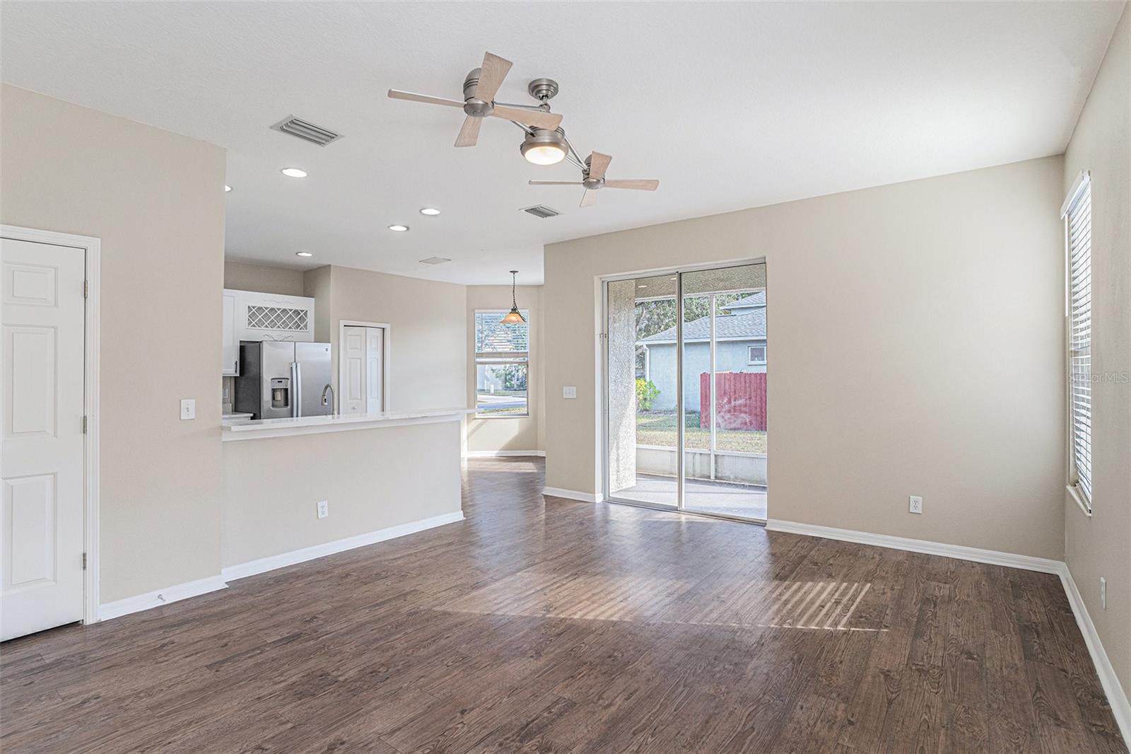8602 SANDY PLAINS DR, RIVERVIEW, FL — photo 6