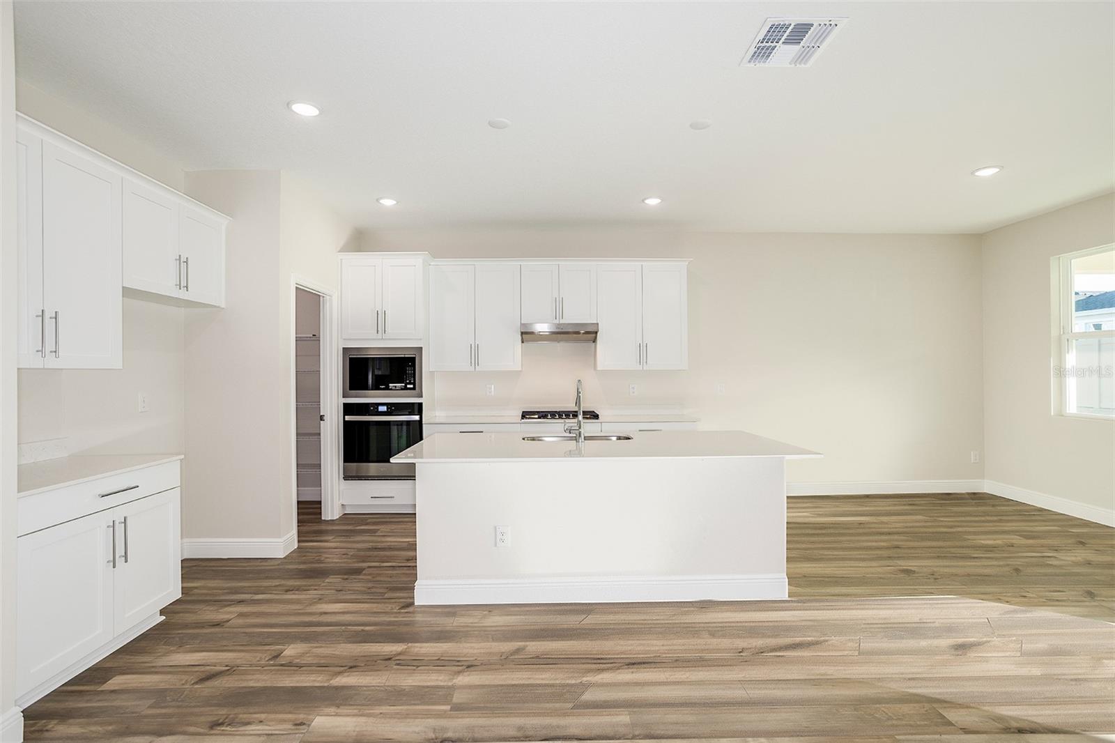 33489 HAMMOCK BEACH WAY, DADE CITY, FL — photo 11