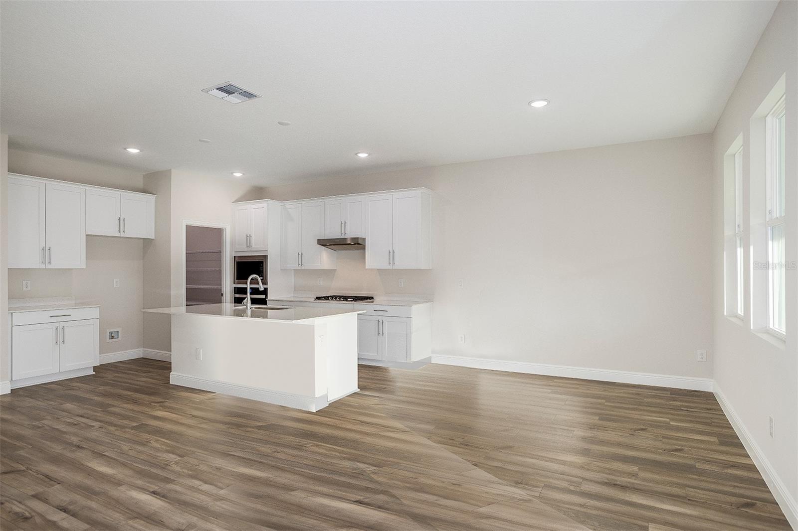 33489 HAMMOCK BEACH WAY, DADE CITY, FL — photo 15