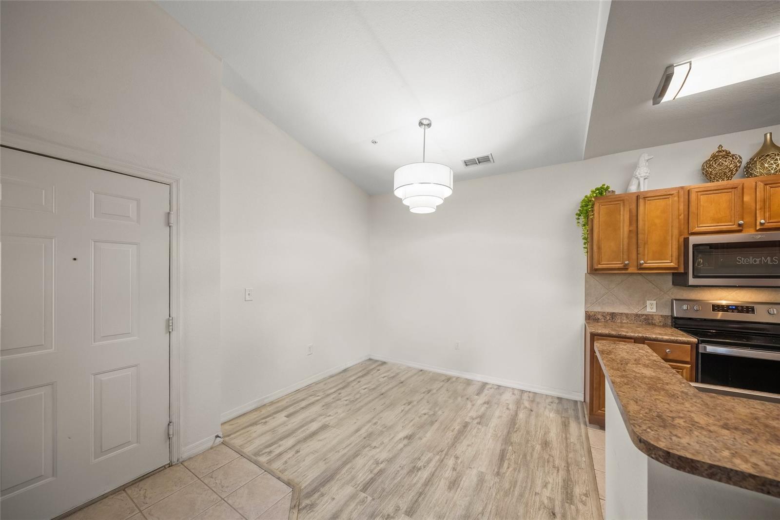 8341 38TH STREET CIR E #303, SARASOTA, FL — photo 13