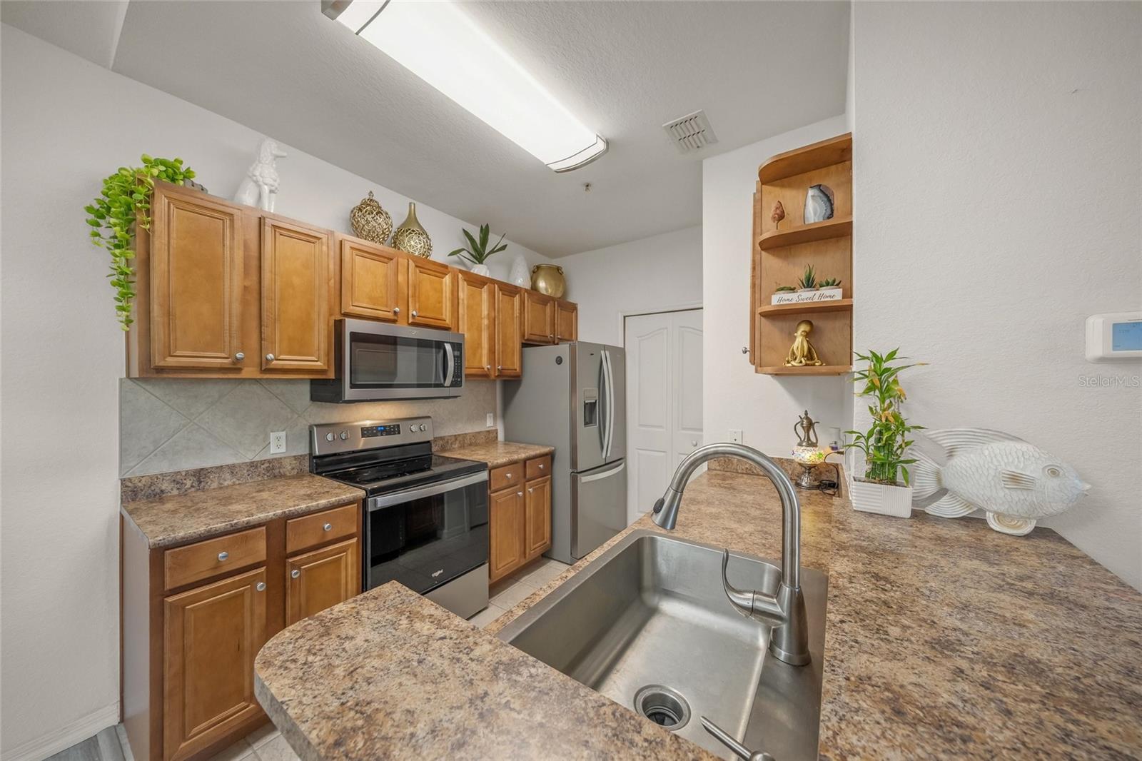 8341 38TH STREET CIR E #303, SARASOTA, FL — photo 17