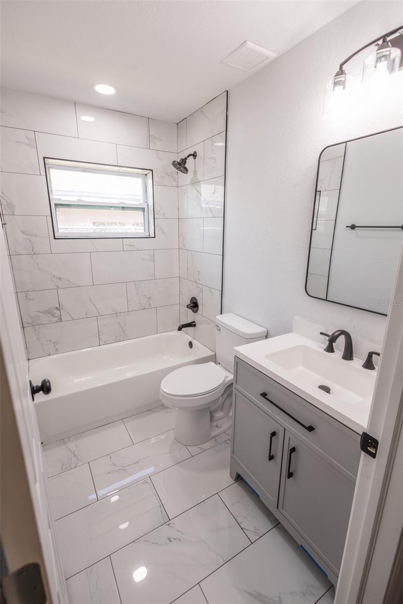 4501 20TH AVE S, ST PETERSBURG, FL — photo 9