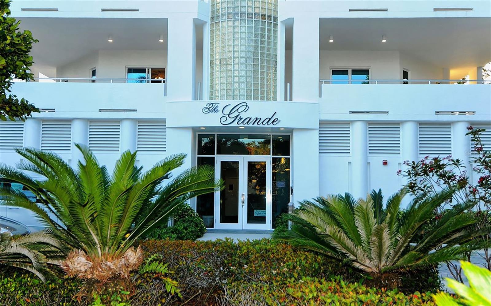 4561 GULF OF MEXICO DR #202, LONGBOAT KEY, FL — photo 2