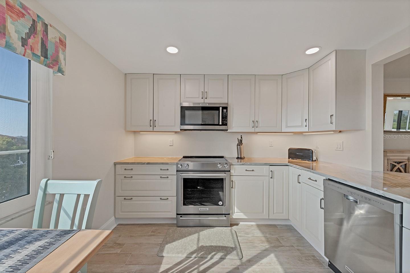 9397 MIDNIGHT PASS RD #501, SARASOTA, FL — photo 16