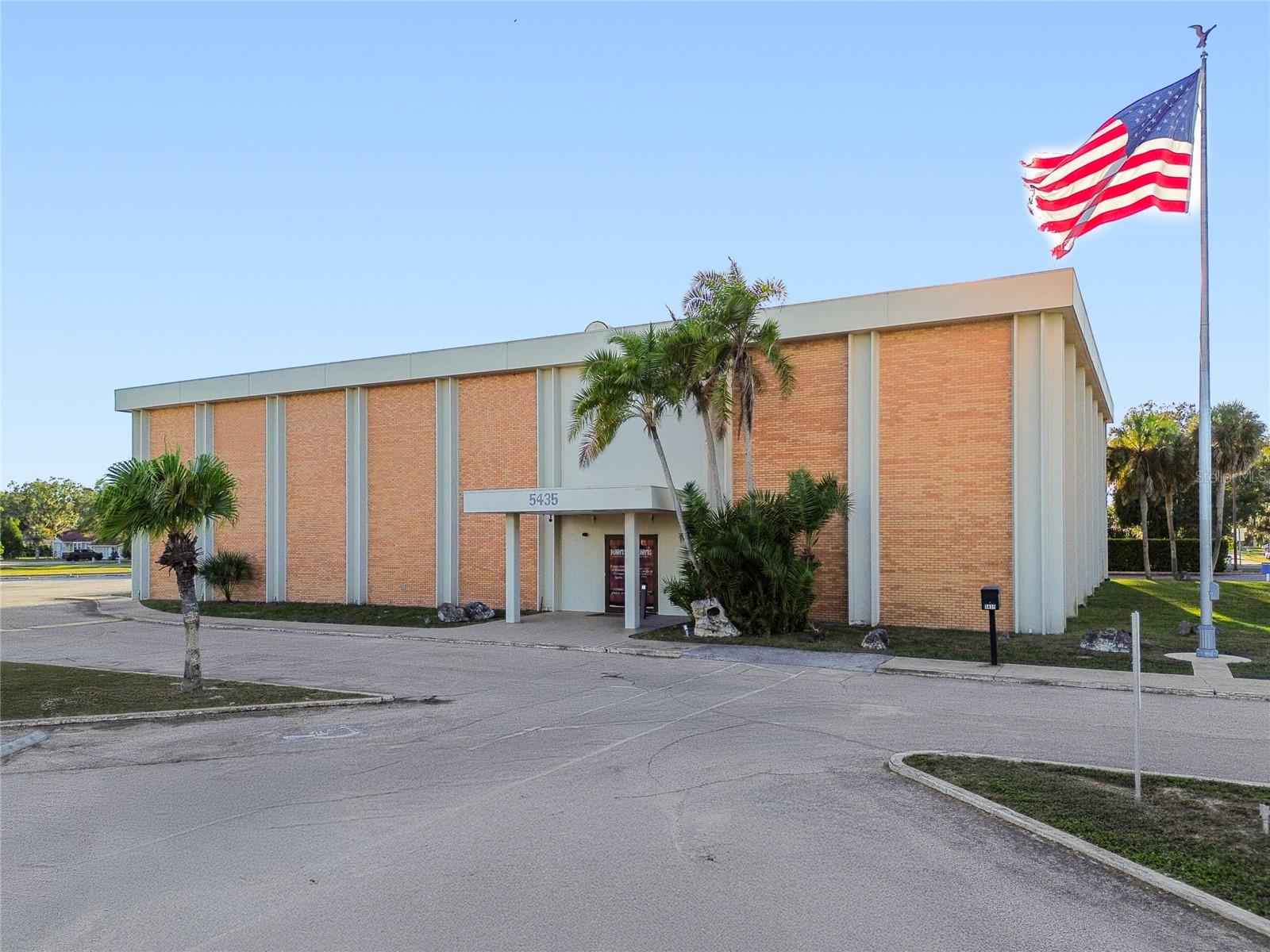 5435 GALL BLVD, ZEPHYRHILLS, FL
