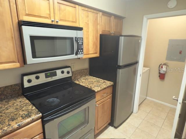 208 AFTON SQ #10-307, ALTAMONTE SPRINGS, FL — photo 6