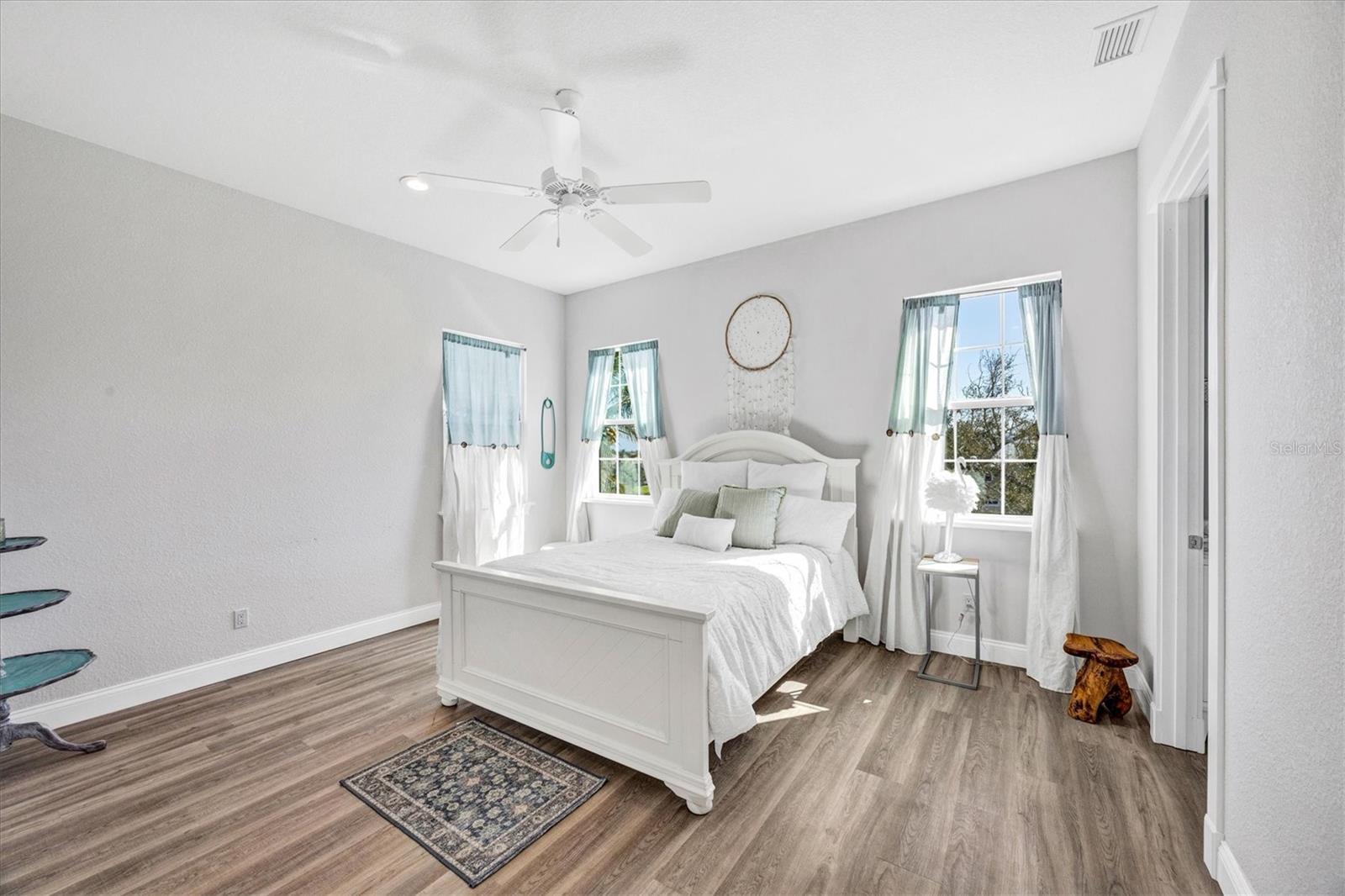 10050 CREEKSIDE DR, PLACIDA, FL — photo 29