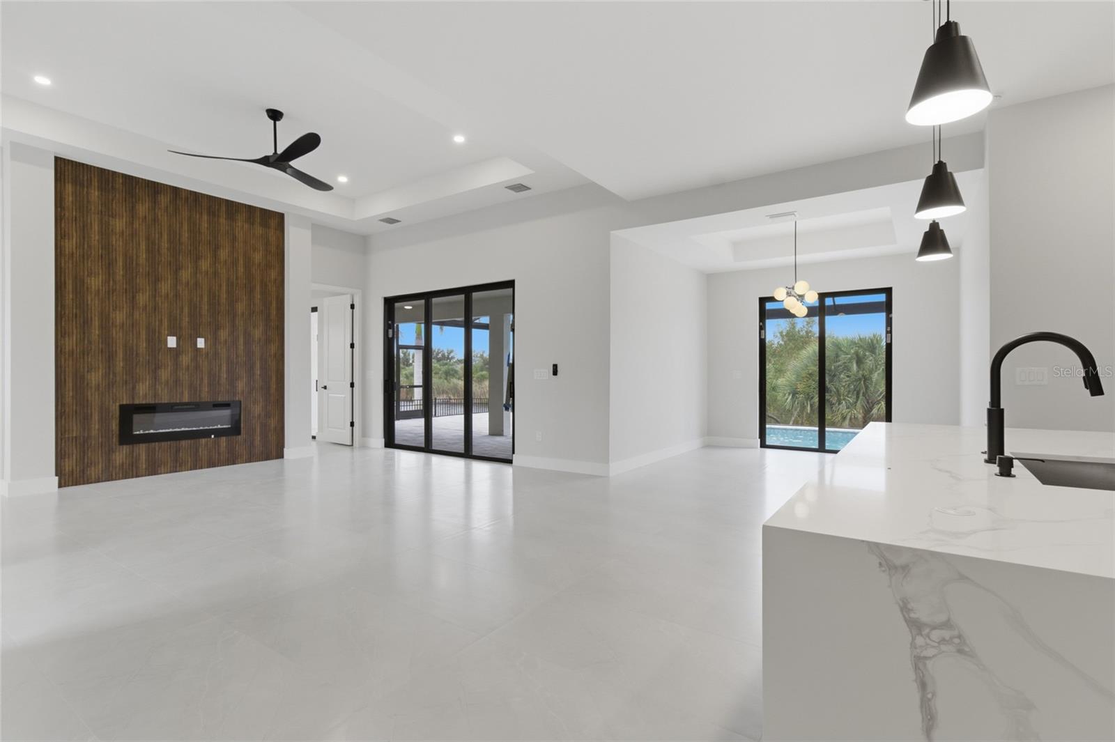 9660 PRESIDENT CIR, PORT CHARLOTTE, FL — photo 11