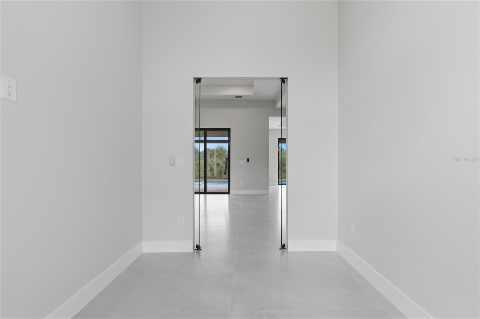 9660 PRESIDENT CIR, PORT CHARLOTTE, FL — photo 16