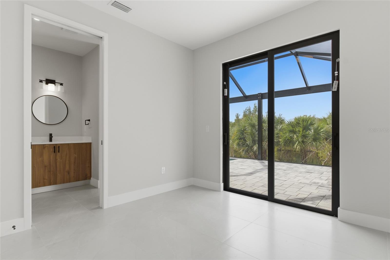 9660 PRESIDENT CIR, PORT CHARLOTTE, FL — photo 39