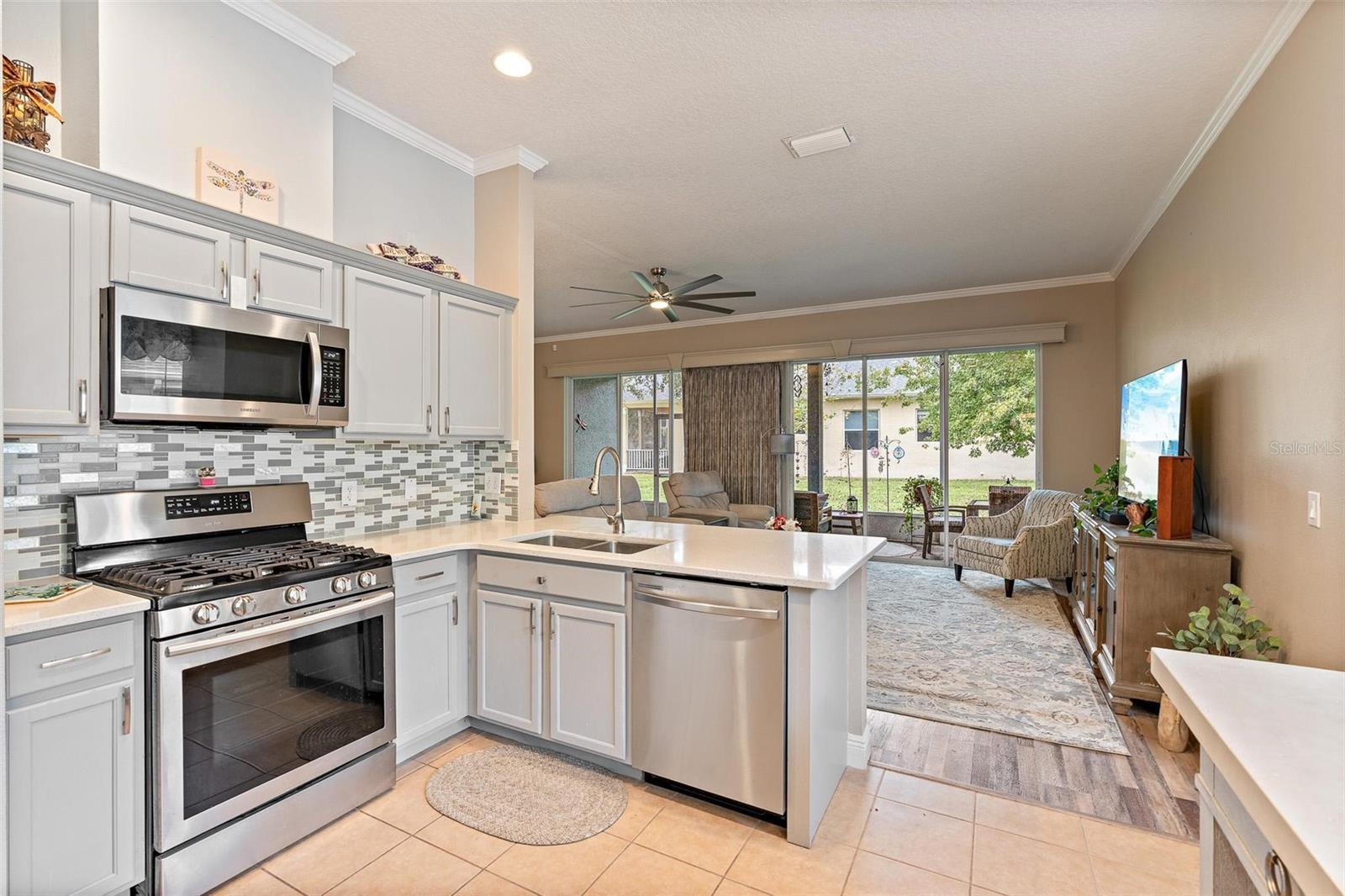 189 BALMY COAST RD, GROVELAND, FL — photo 32