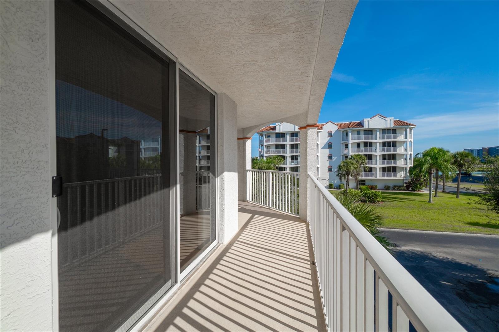 8934 PUERTO DEL RIO DR #8304, CAPE CANAVERAL, FL — photo 11