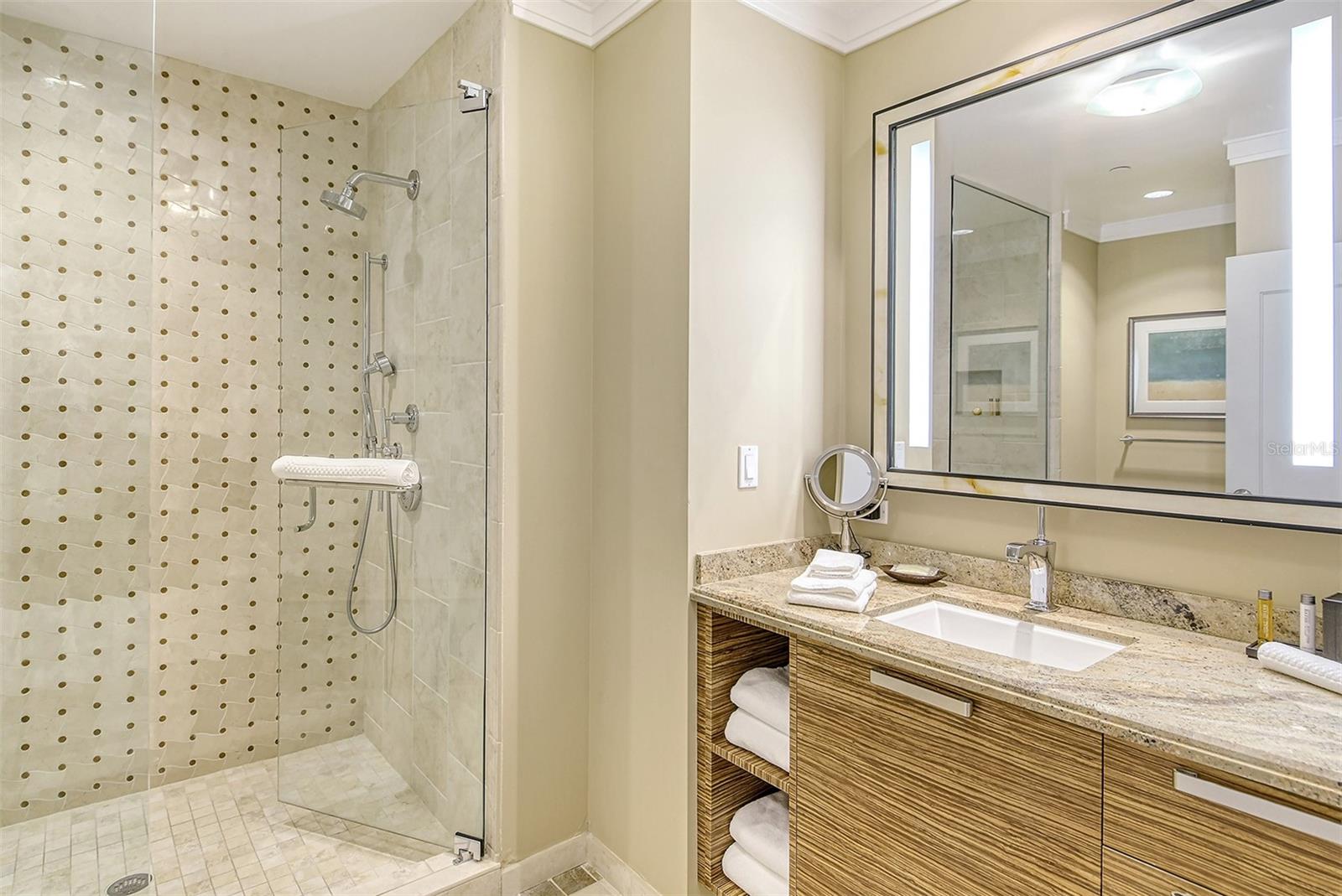 915 SEASIDE DR #606, Weeks 14-17, SARASOTA, FL — photo 58
