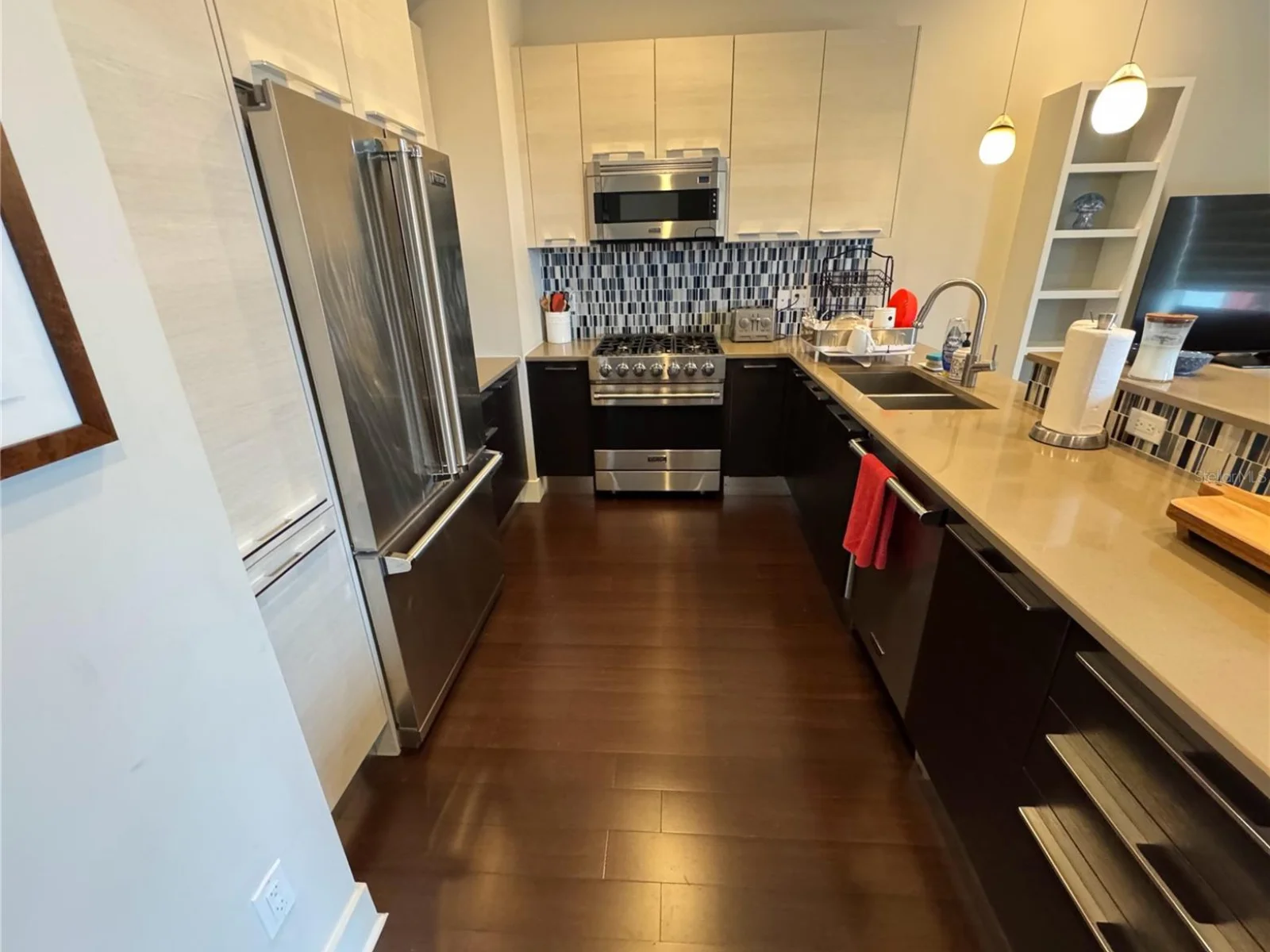 239 COSMOPOLITAN CT, SARASOTA, FL — photo 16