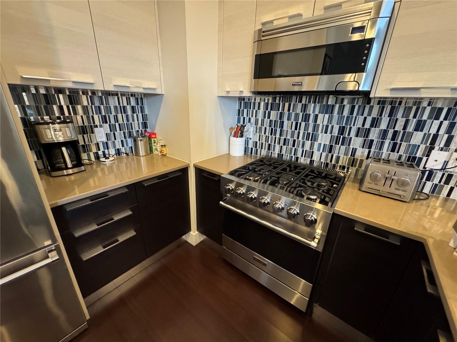 239 COSMOPOLITAN CT, SARASOTA, FL — photo 20