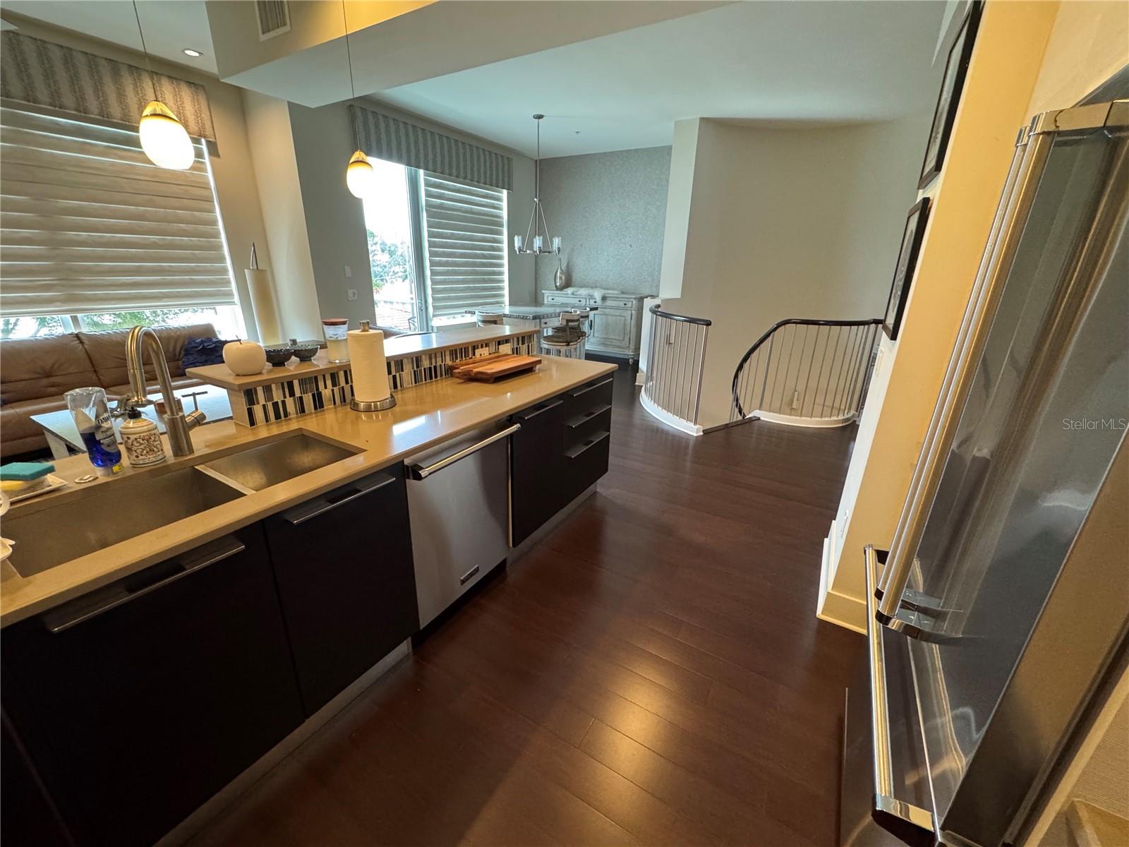 239 COSMOPOLITAN CT, SARASOTA, FL — photo 21