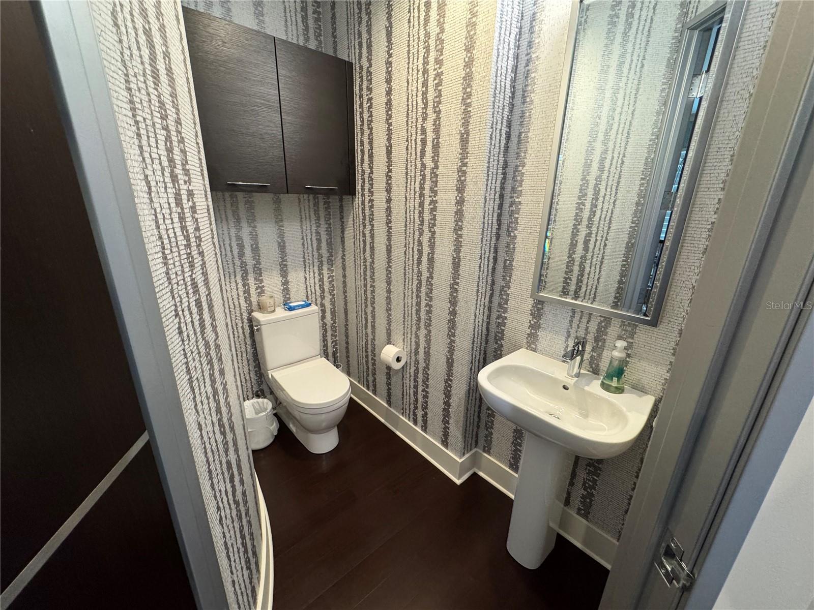 239 COSMOPOLITAN CT, SARASOTA, FL — photo 30