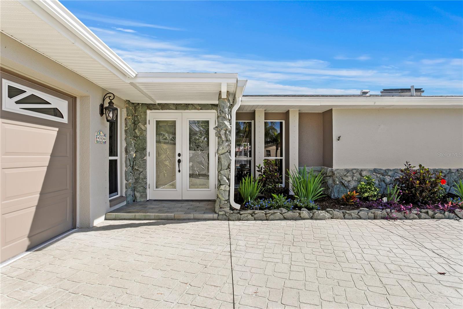 350 N JULIA CIR, ST PETE BEACH, FL — photo 38