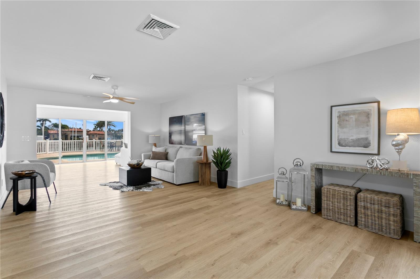 350 N JULIA CIR, ST PETE BEACH, FL — photo 4