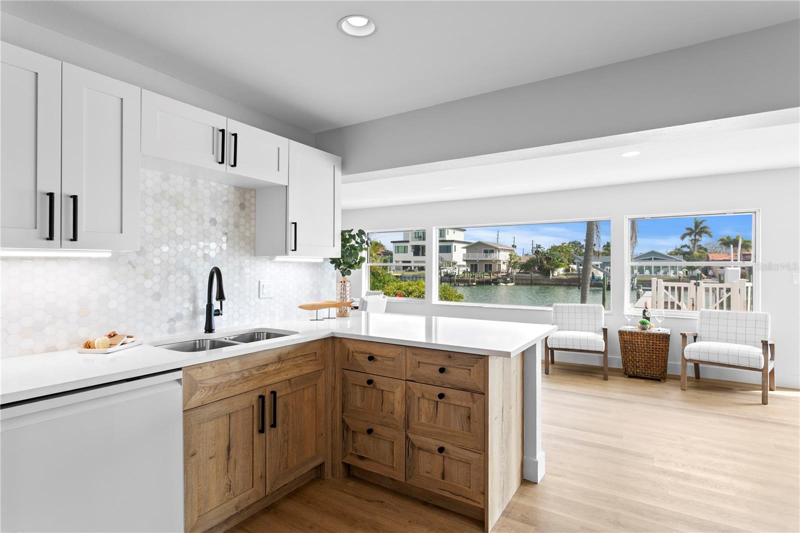 350 N JULIA CIR, ST PETE BEACH, FL — photo 9