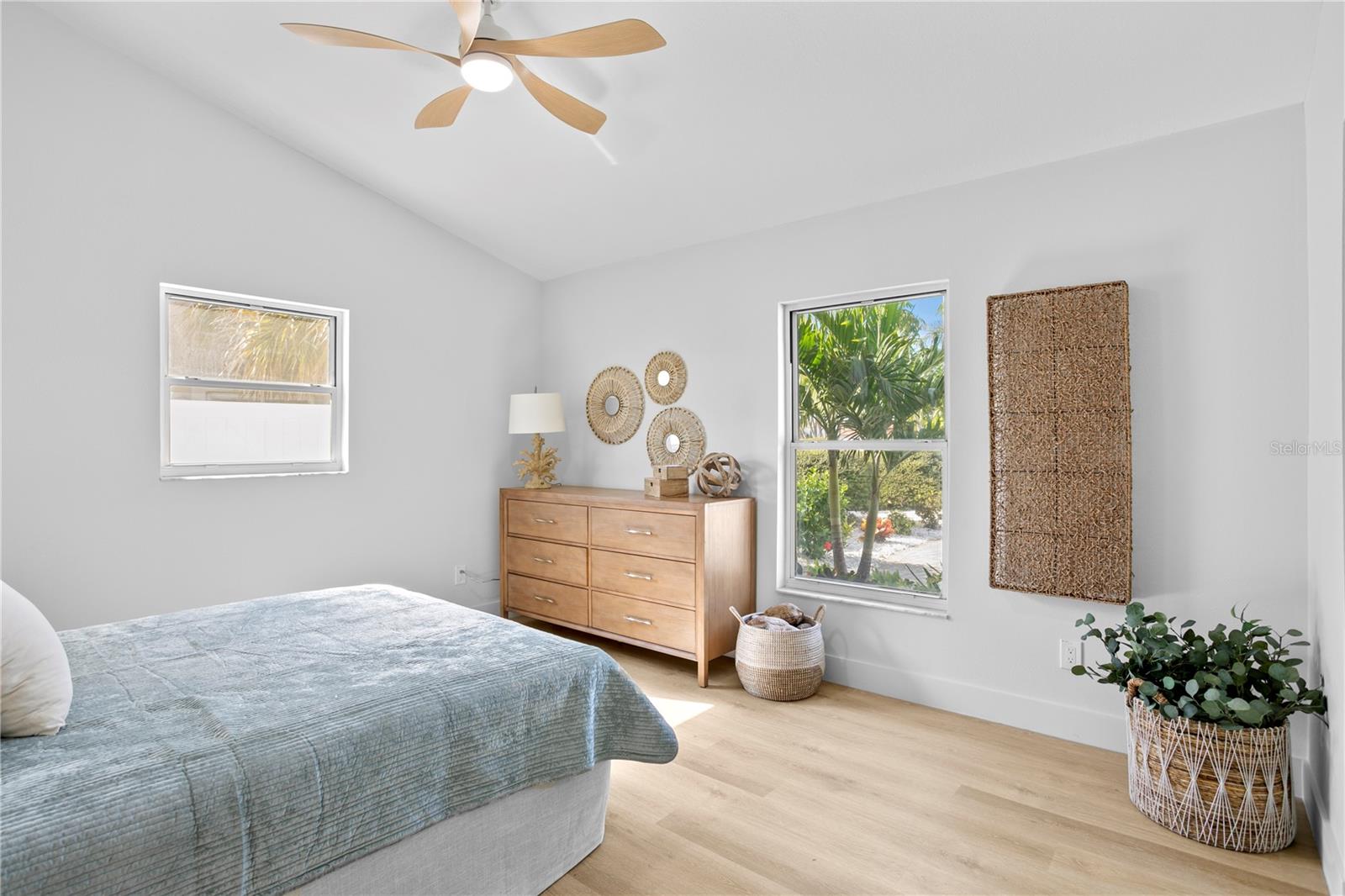 350 N JULIA CIR, ST PETE BEACH, FL — photo 18