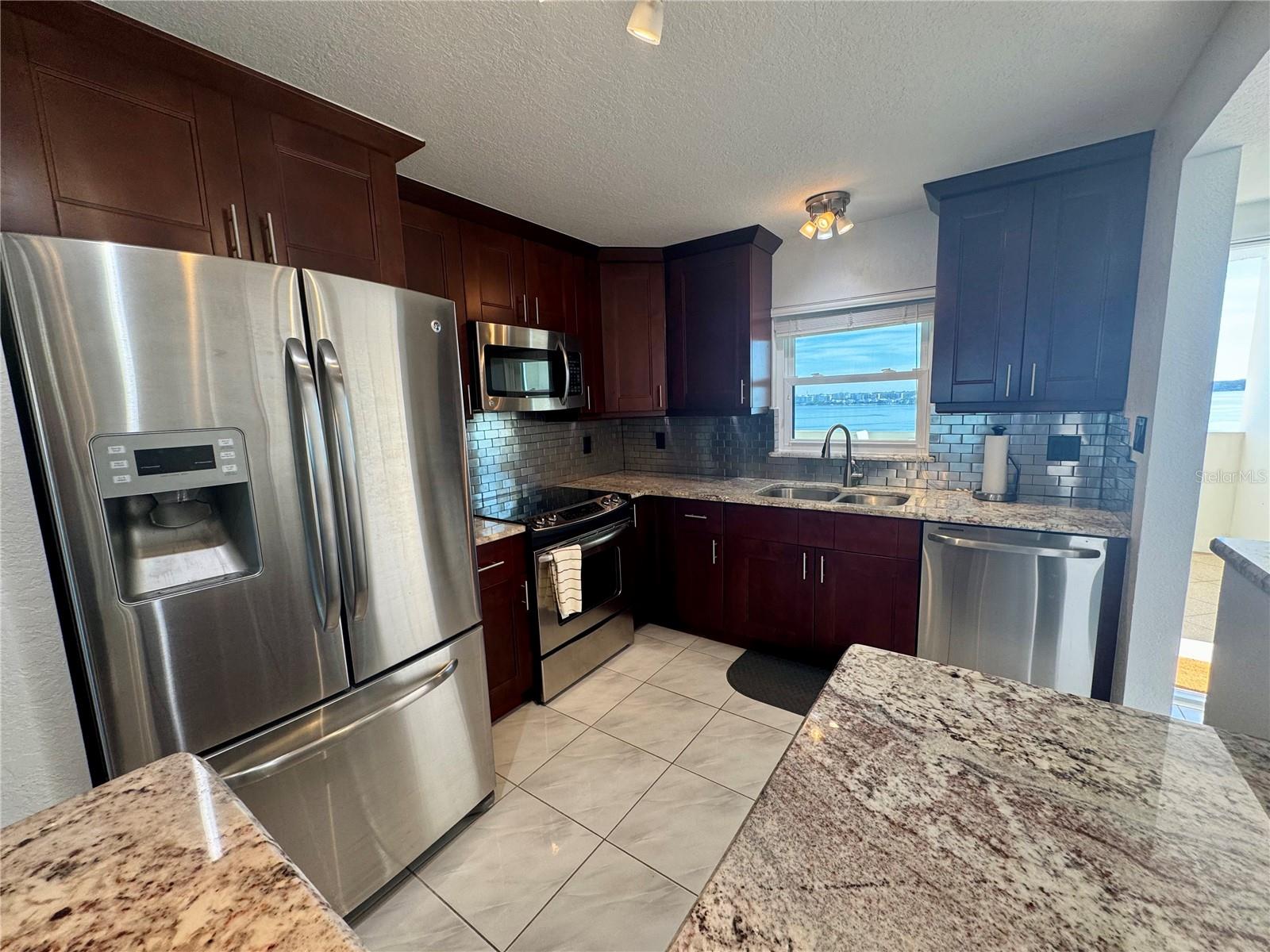 1230 GULF BLVD #1402, CLEARWATER BEACH, FL — photo 12