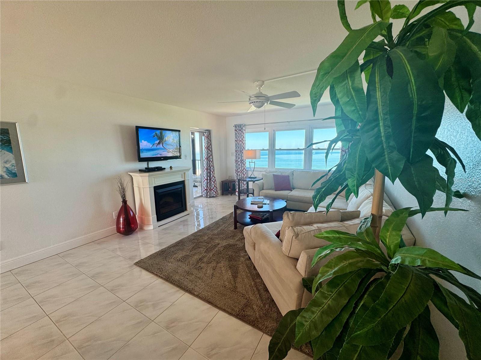 1230 GULF BLVD #1402, CLEARWATER BEACH, FL — photo 15