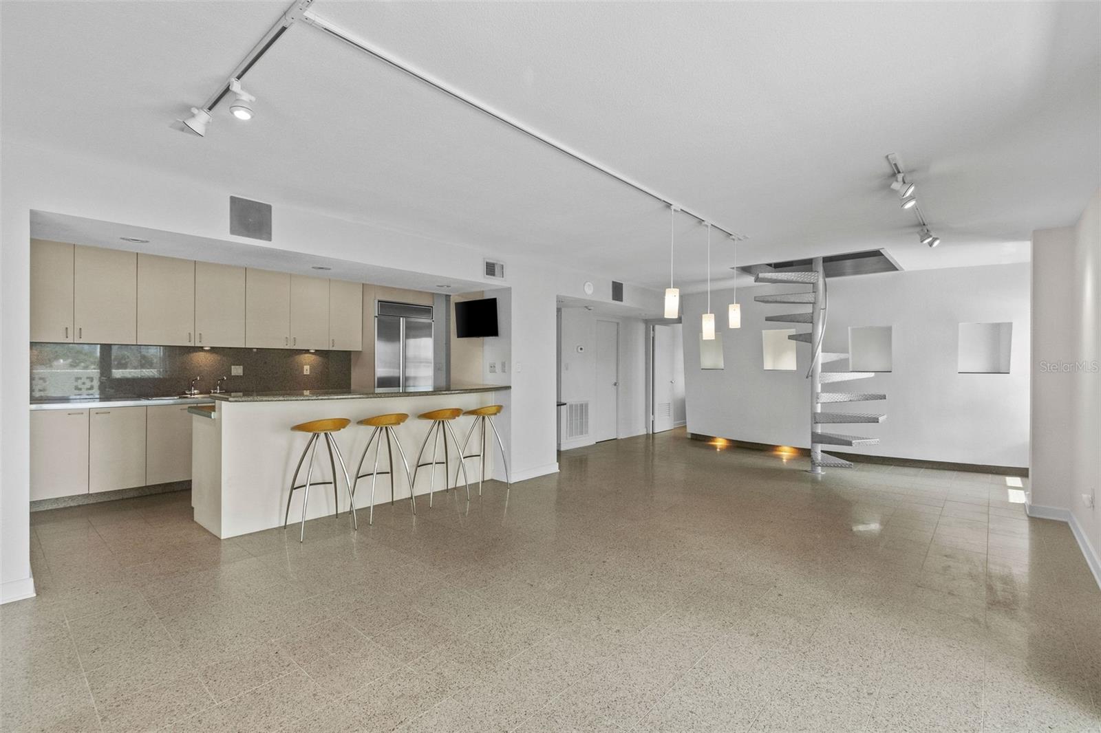 2401 BAYSHORE BLVD #410, TAMPA, FL — photo 4