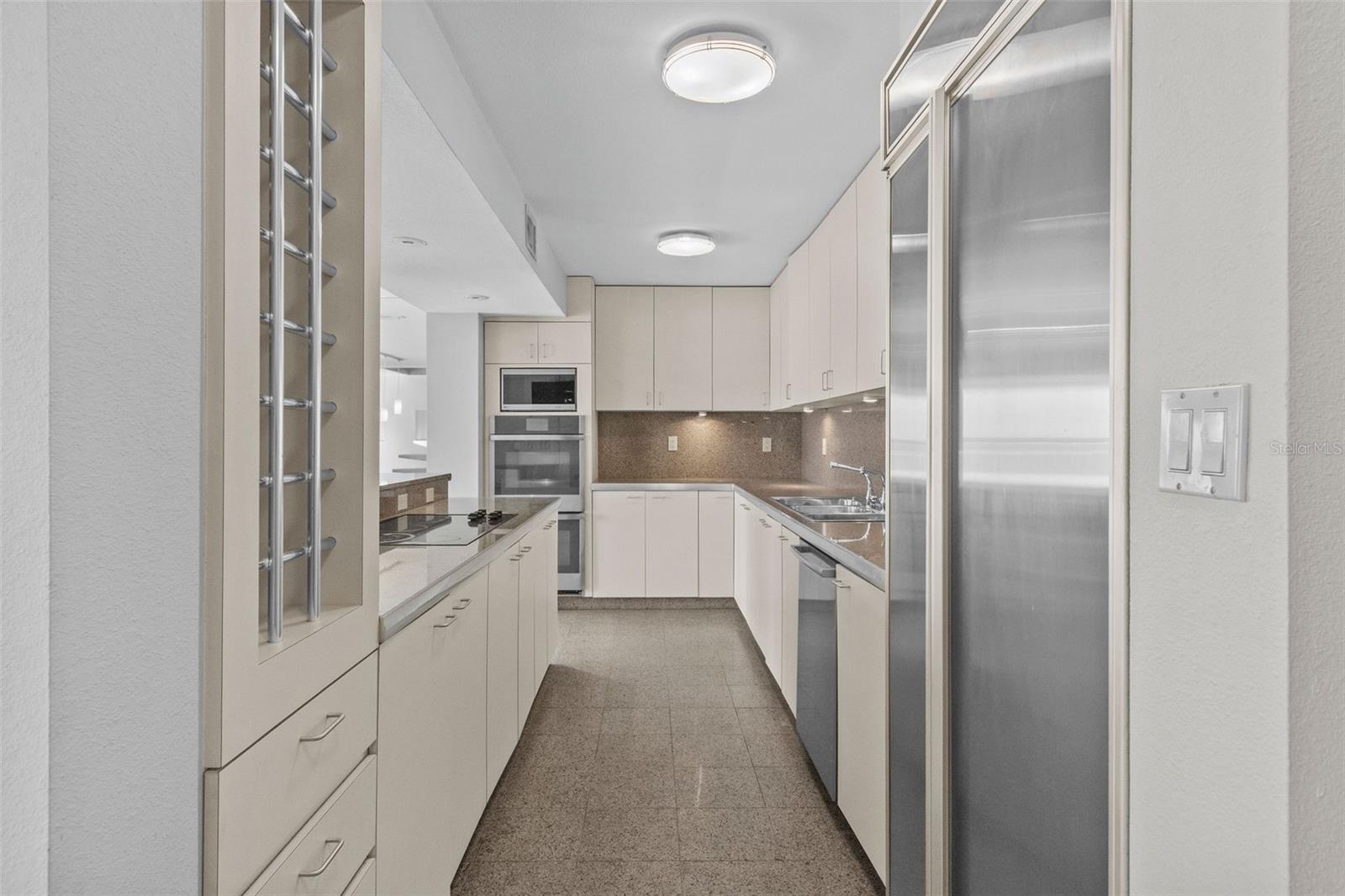 2401 BAYSHORE BLVD #410, TAMPA, FL — photo 13
