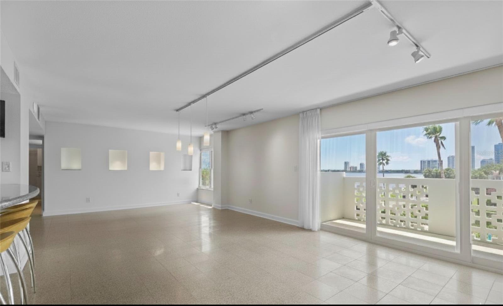 2401 BAYSHORE BLVD #410, TAMPA, FL — photo 11