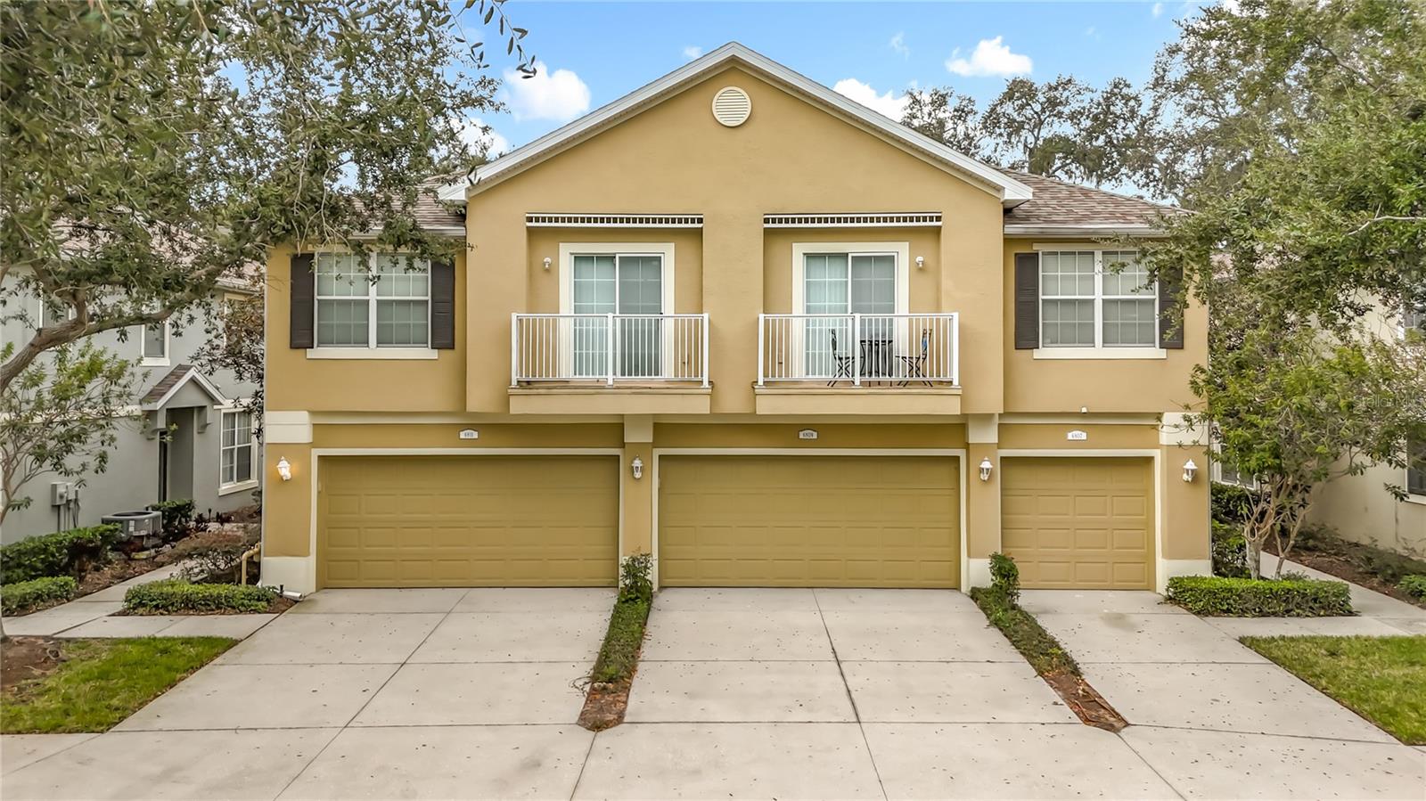 6811 BREEZY PALM DR, RIVERVIEW, FL
