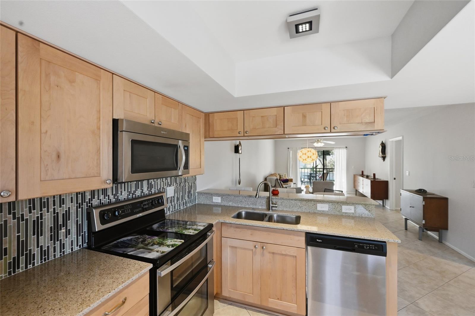 7845 EAGLE CREEK DR, SARASOTA, FL — photo 2