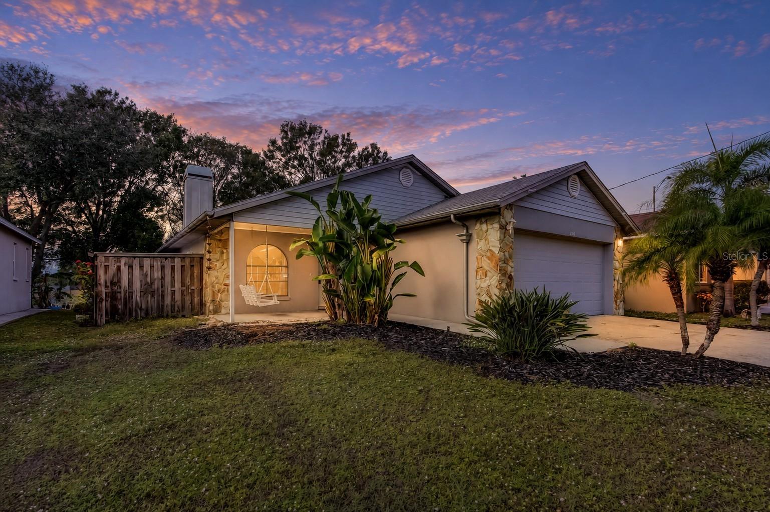 206 BEDFORD ST, OLDSMAR, FL