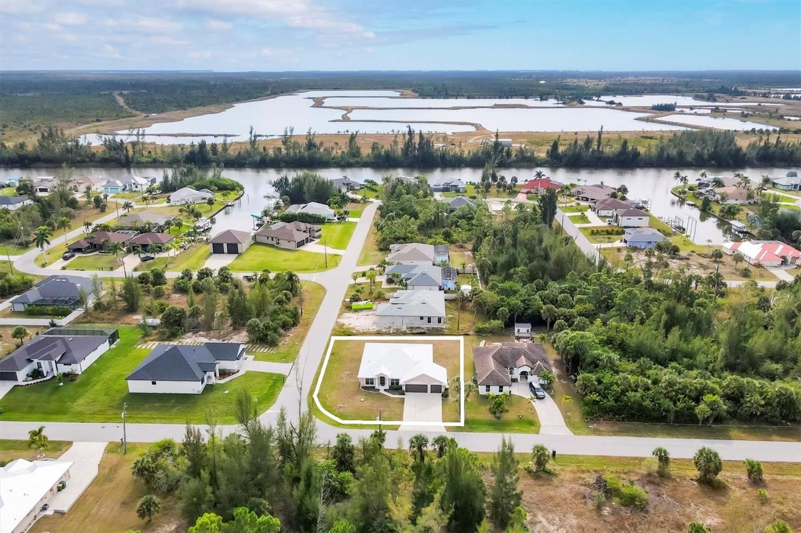 15117 LYNEBURG AVE, PORT CHARLOTTE, FL — photo 2