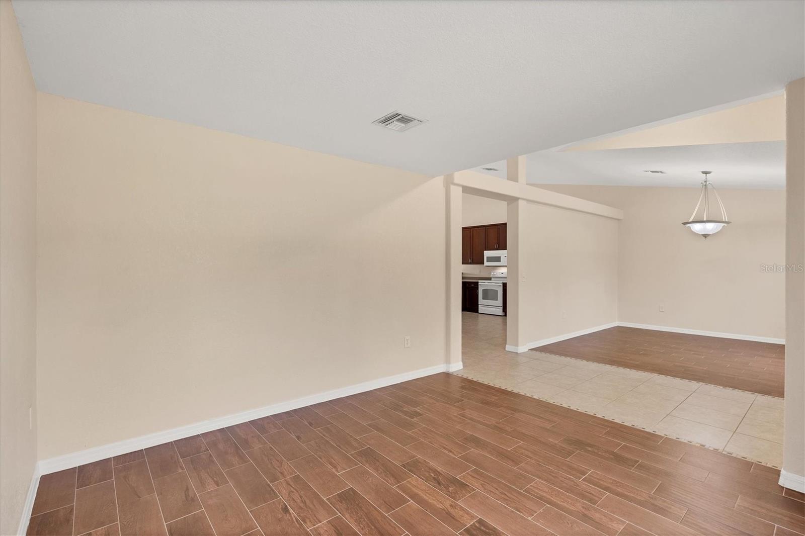 15117 LYNEBURG AVE, PORT CHARLOTTE, FL — photo 18