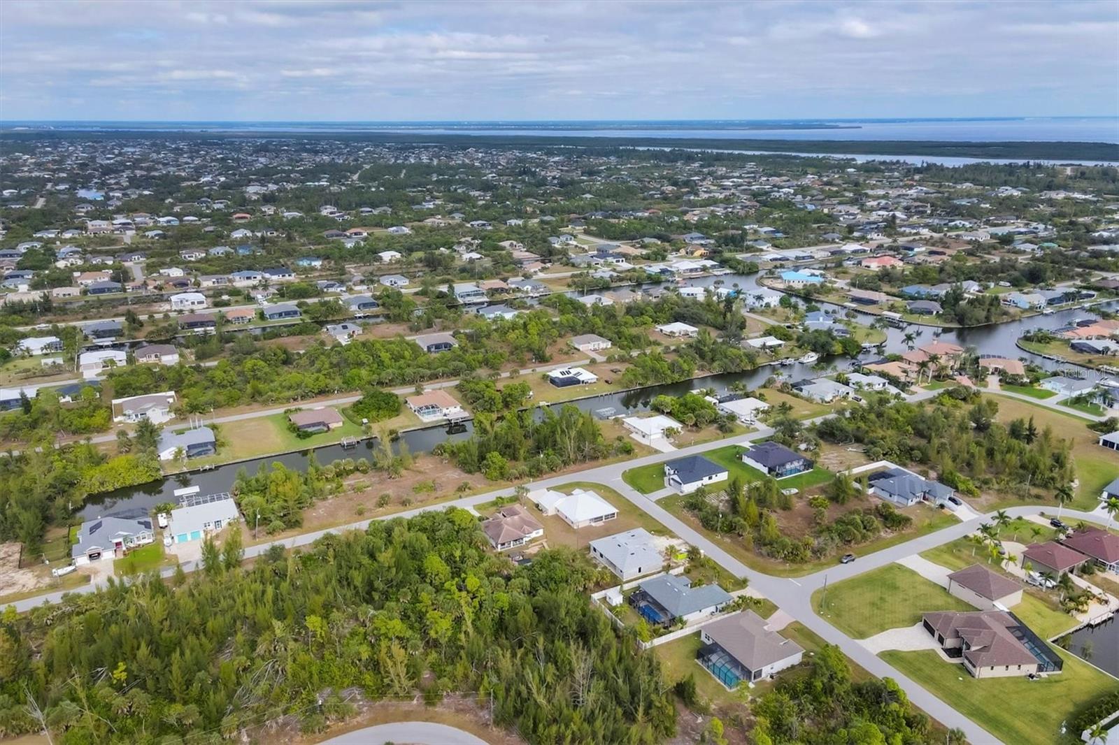 15117 LYNEBURG AVE, PORT CHARLOTTE, FL — photo 42