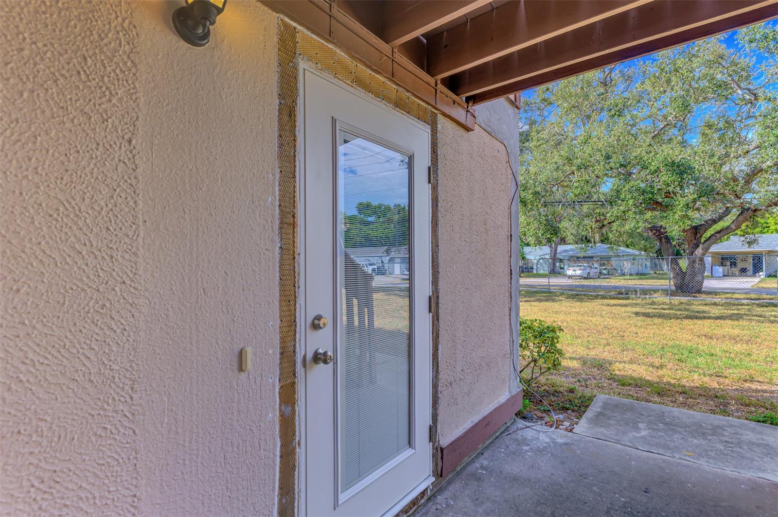 5026 WATER OAK DR #102, BRADENTON, FL — photo 2