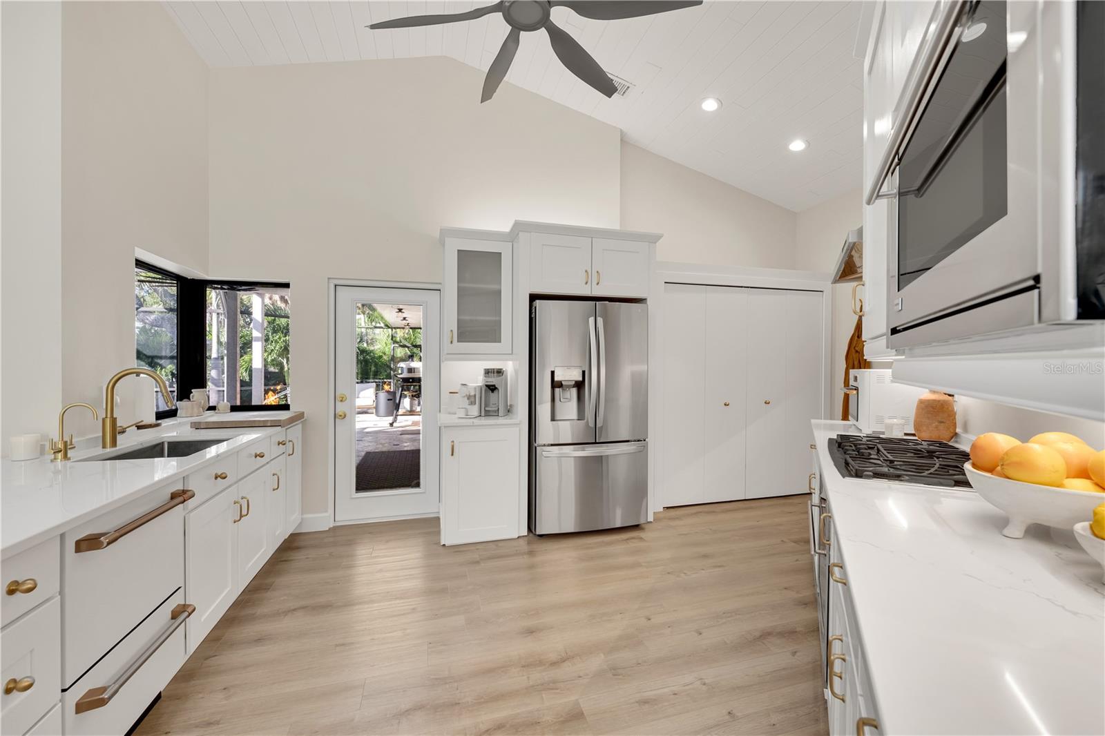 5361 SIESTA CT, SARASOTA, FL — photo 13