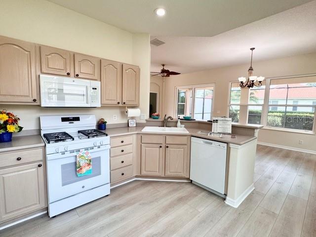 9616 TURNING LEAF TER, BRADENTON, FL — photo 15