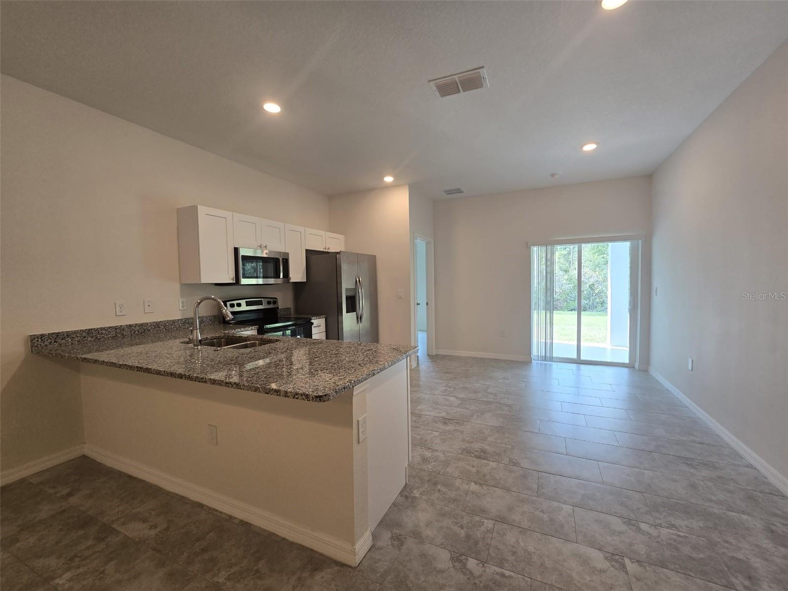 546 IMPERIAL PL #548, KISSIMMEE, FL — photo 4