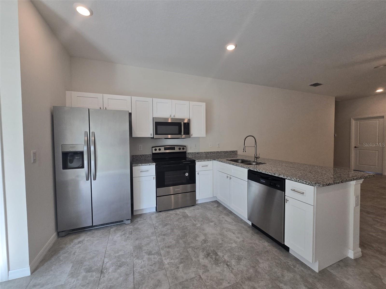 546 IMPERIAL PL #546, KISSIMMEE, FL — photo 6