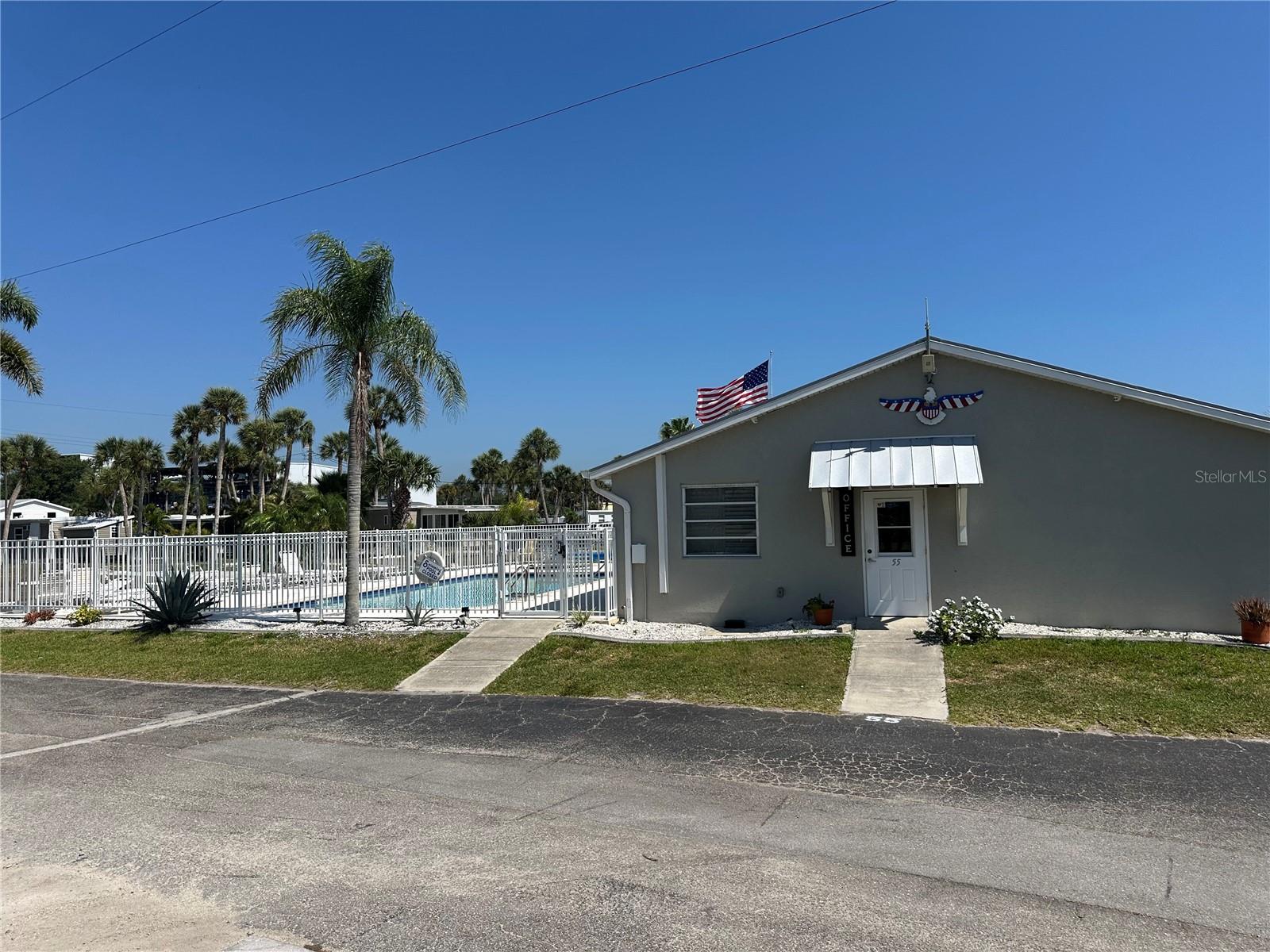 7500 PARK POINTE DR #13, ENGLEWOOD, FL — photo 5