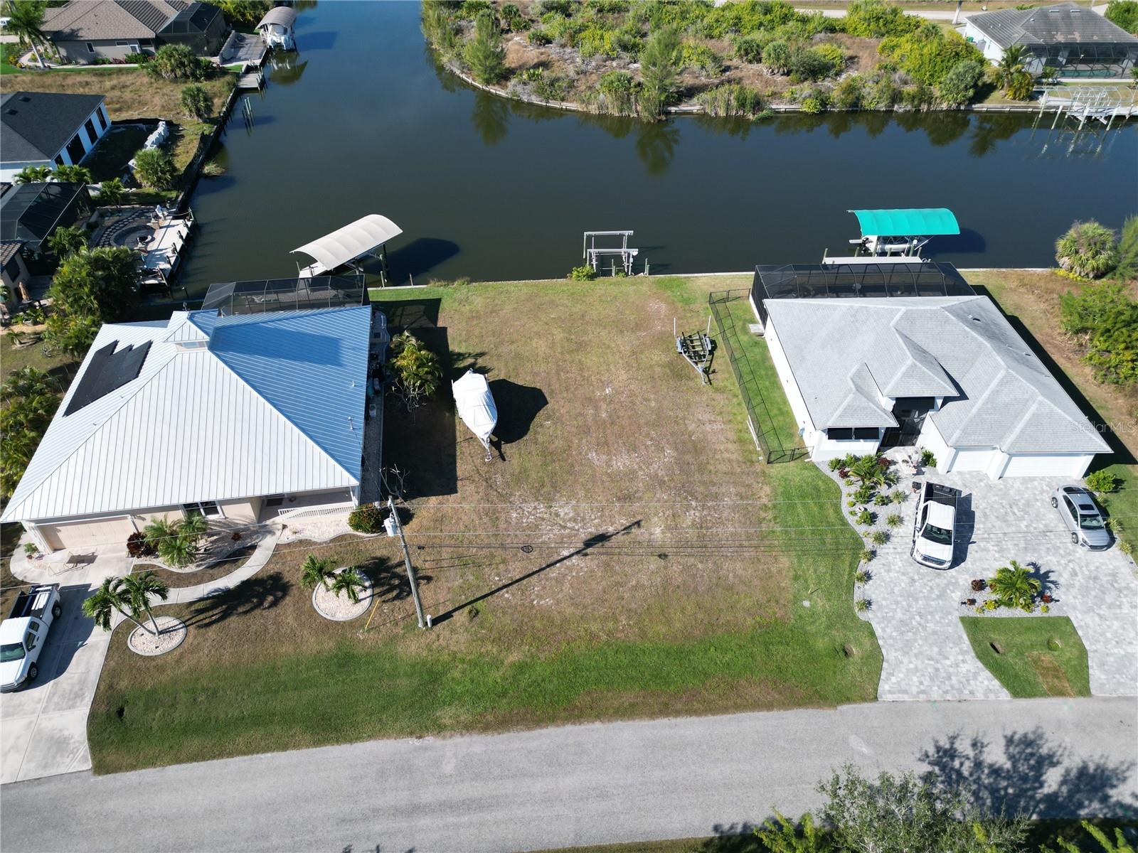 8050 ARLEWOOD CIR, PORT CHARLOTTE, FL