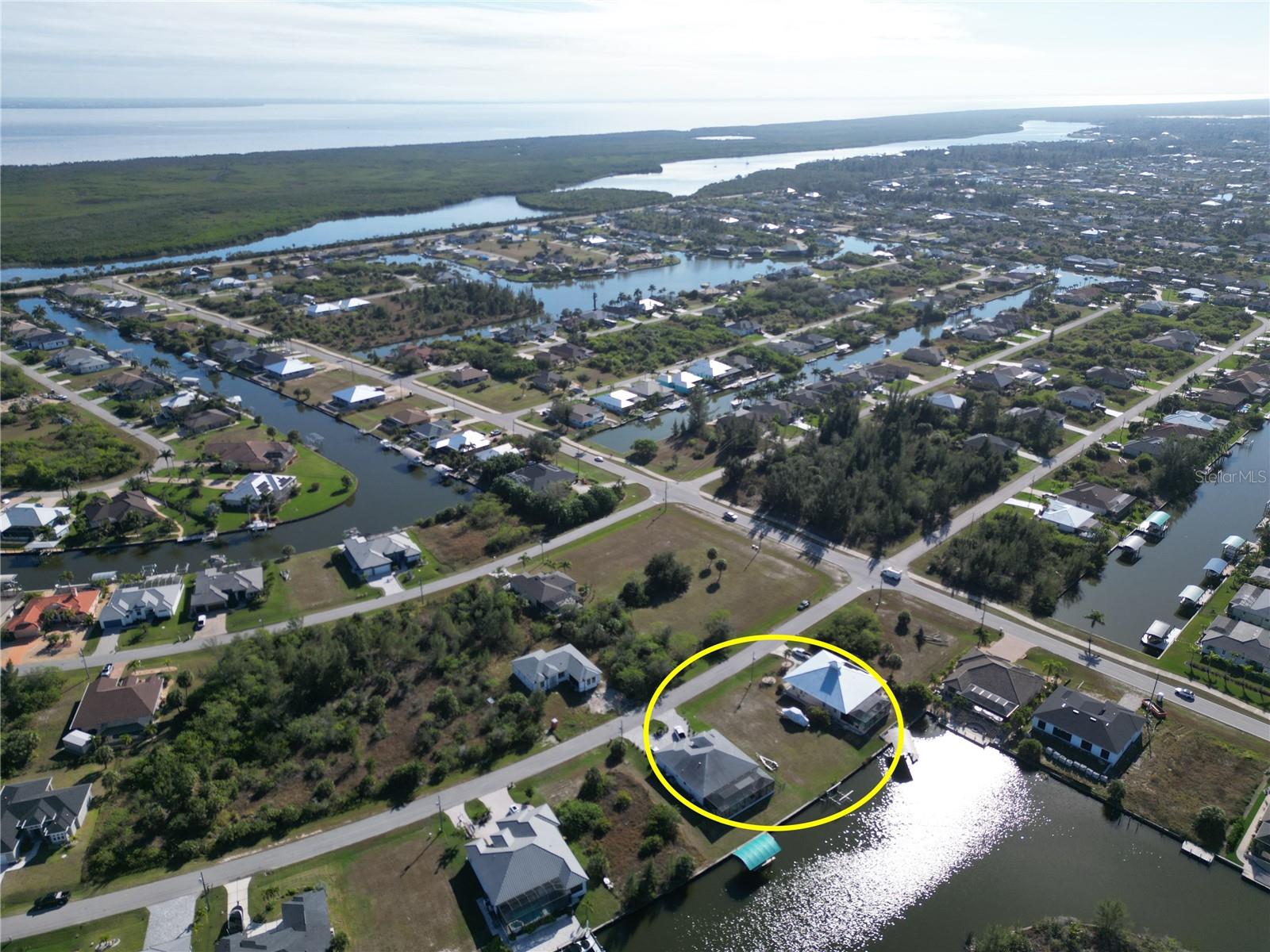 8050 ARLEWOOD CIR, PORT CHARLOTTE, FL — photo 41
